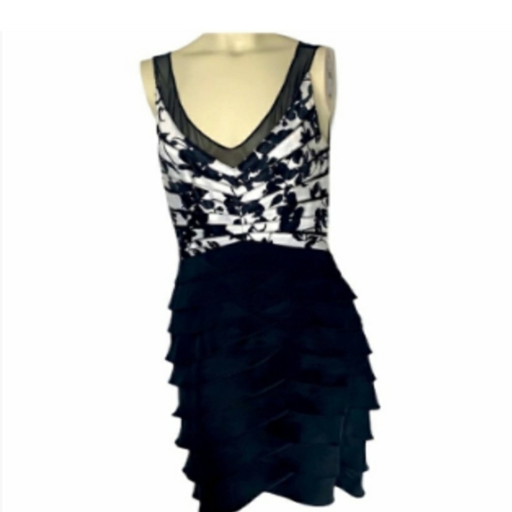 Xscape Dress with Tiered Layers Black & White Size 6